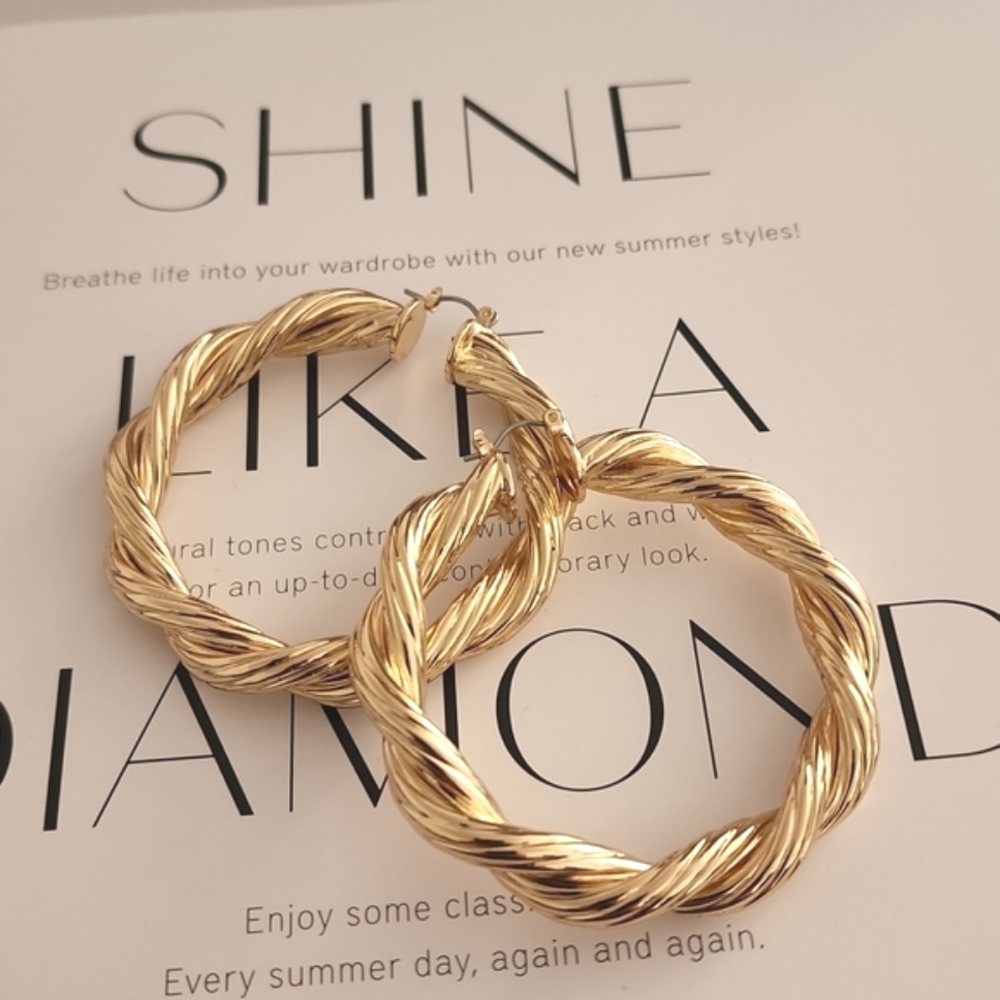 GOLD HOOP Earrings Twisted Chunky Thick Y2K Statement Hip Hop Hoops - Picture 8 of 16